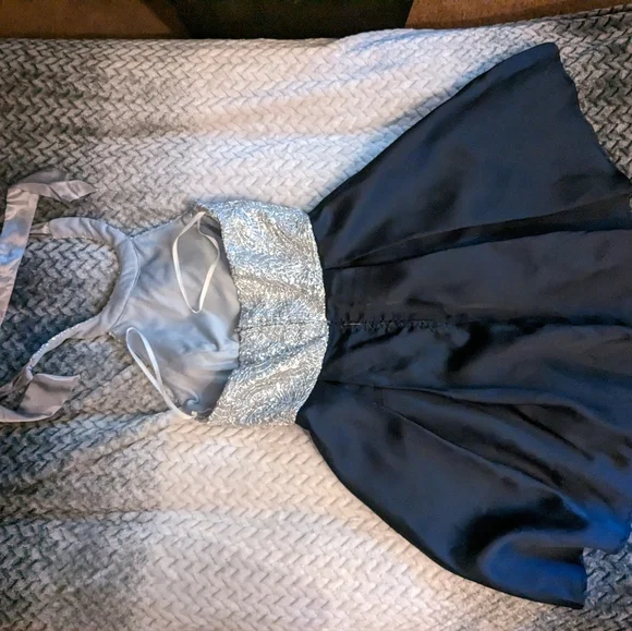 Silver and blue 17/18 B.darlin dress - Picture 3 of 3